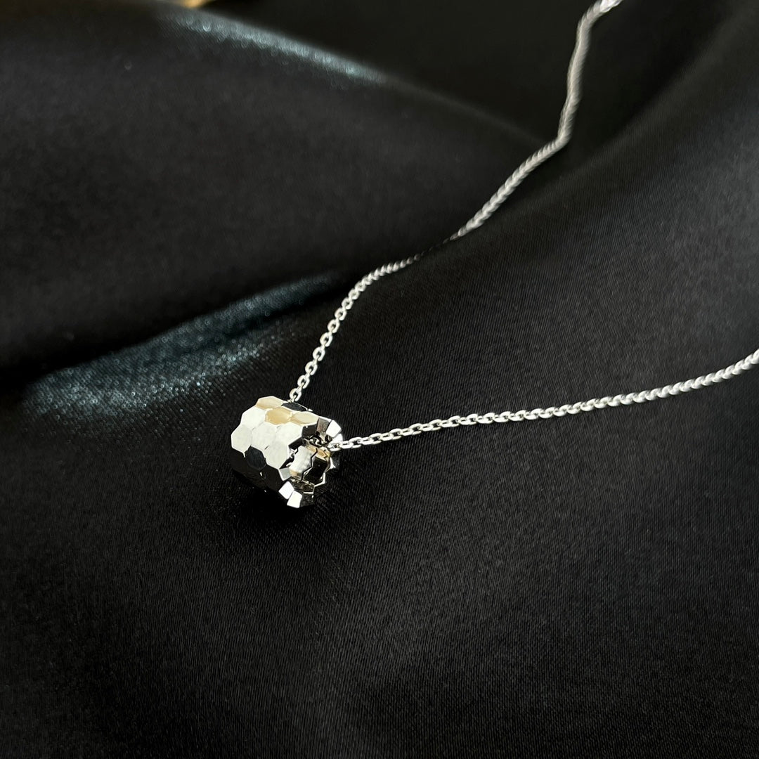 Pomuse BEE MINI NECKLACE