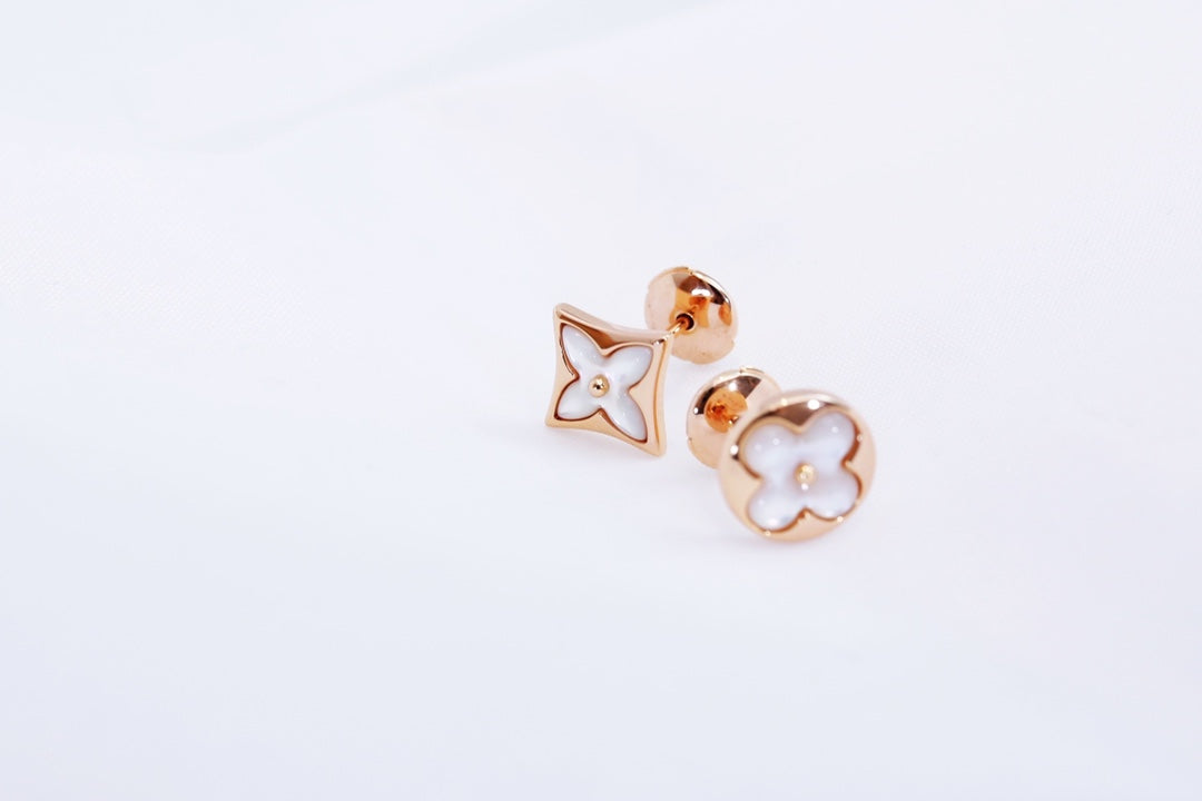 Pomuse STAR AND SUN PINK GOLD MOP STUD EARRINGS