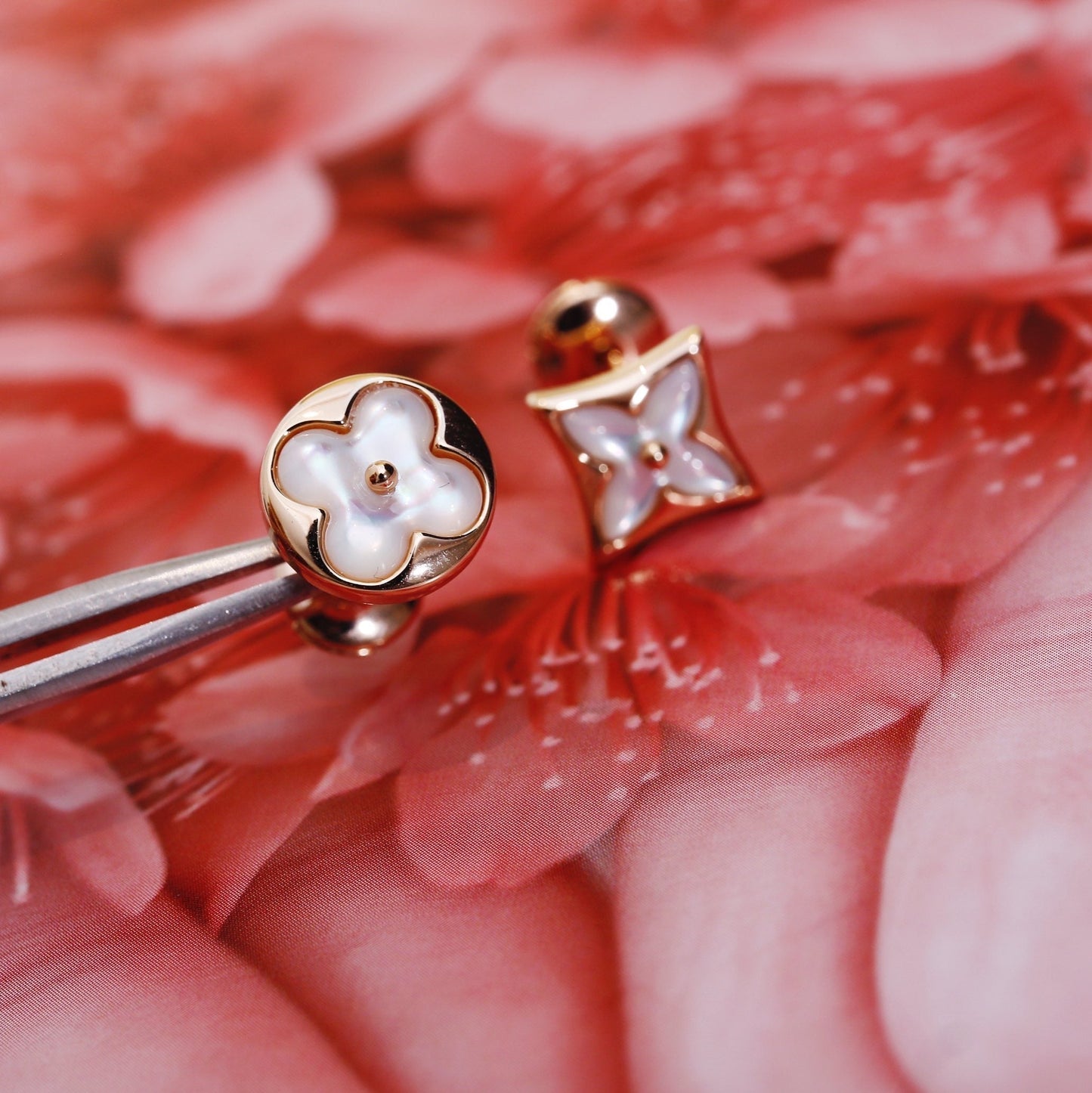 Pomuse STAR AND SUN PINK GOLD MOP STUD EARRINGS