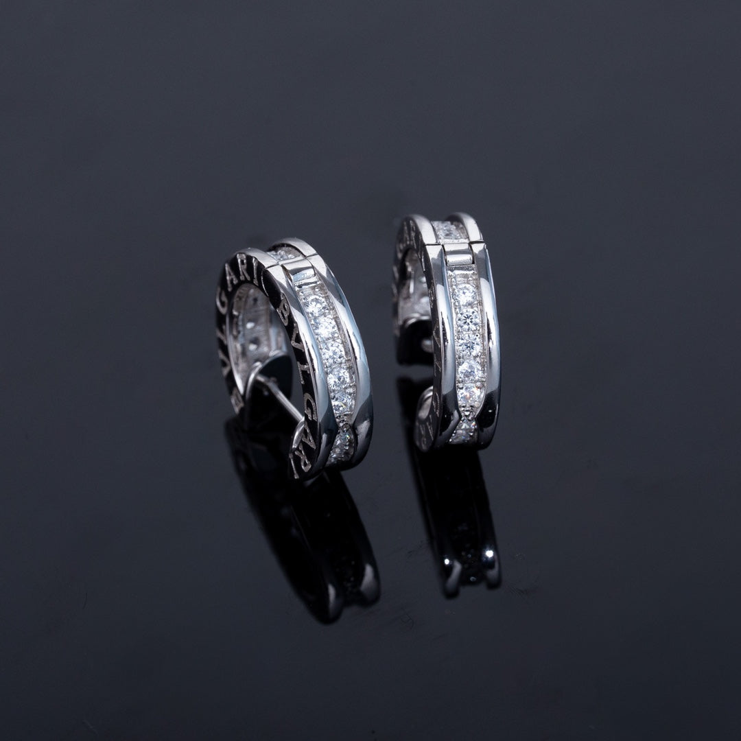 Pomuse ZERO 1 MINI SILVER DIAMOND EARRINGS