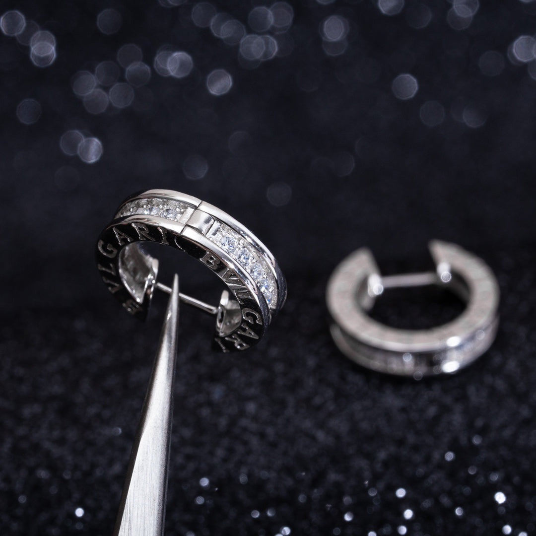 Pomuse ZERO 1 MINI SILVER DIAMOND EARRINGS
