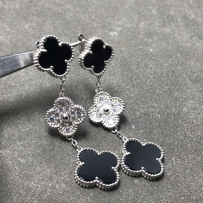 Pomuse CLOVER 3 MOTIF DIAMOND ONYX SILVER EARRINGS