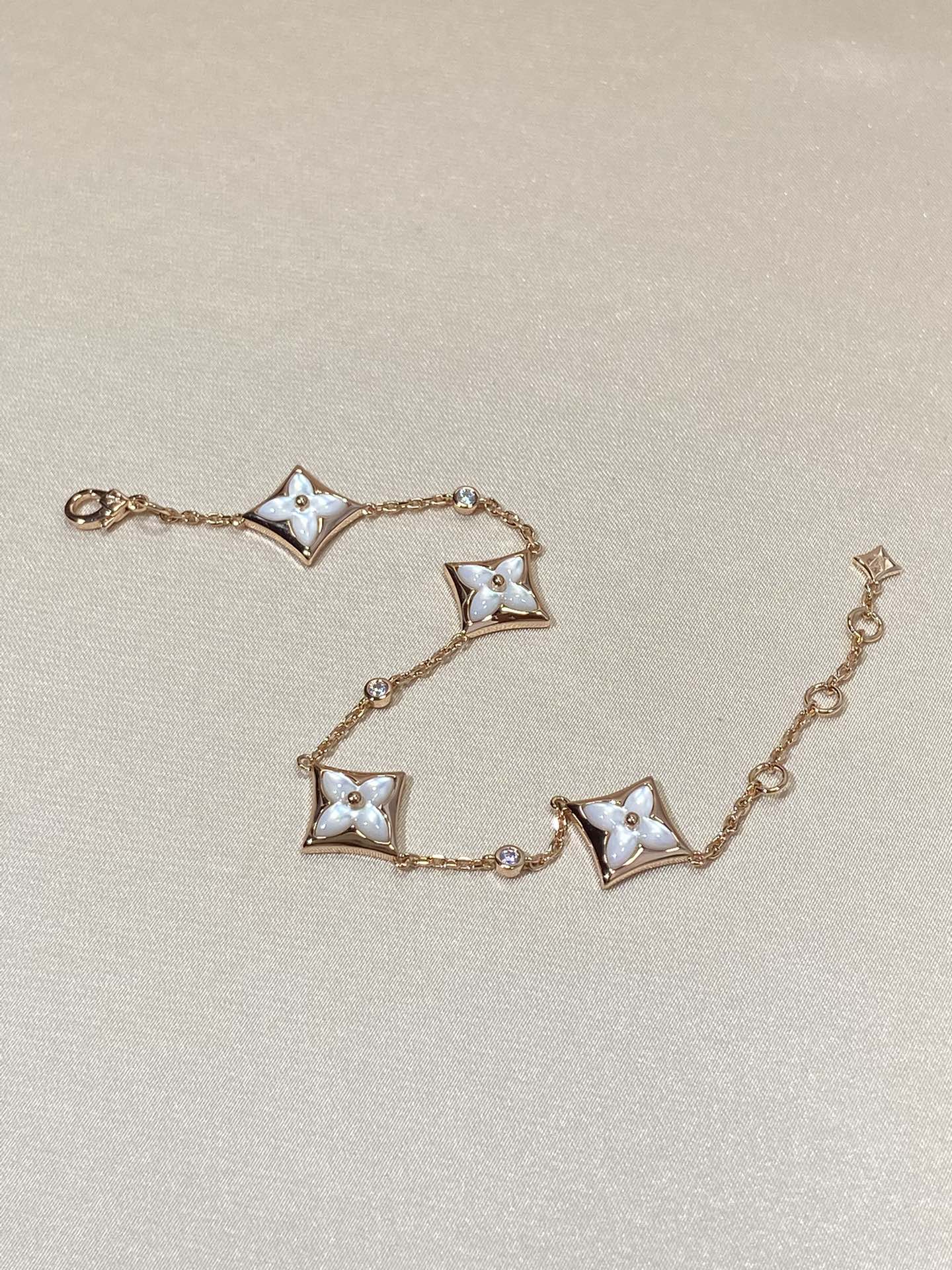 Pomuse STAR 4 MOTIF MOP DIAMOND PINK GOLD BRACELET