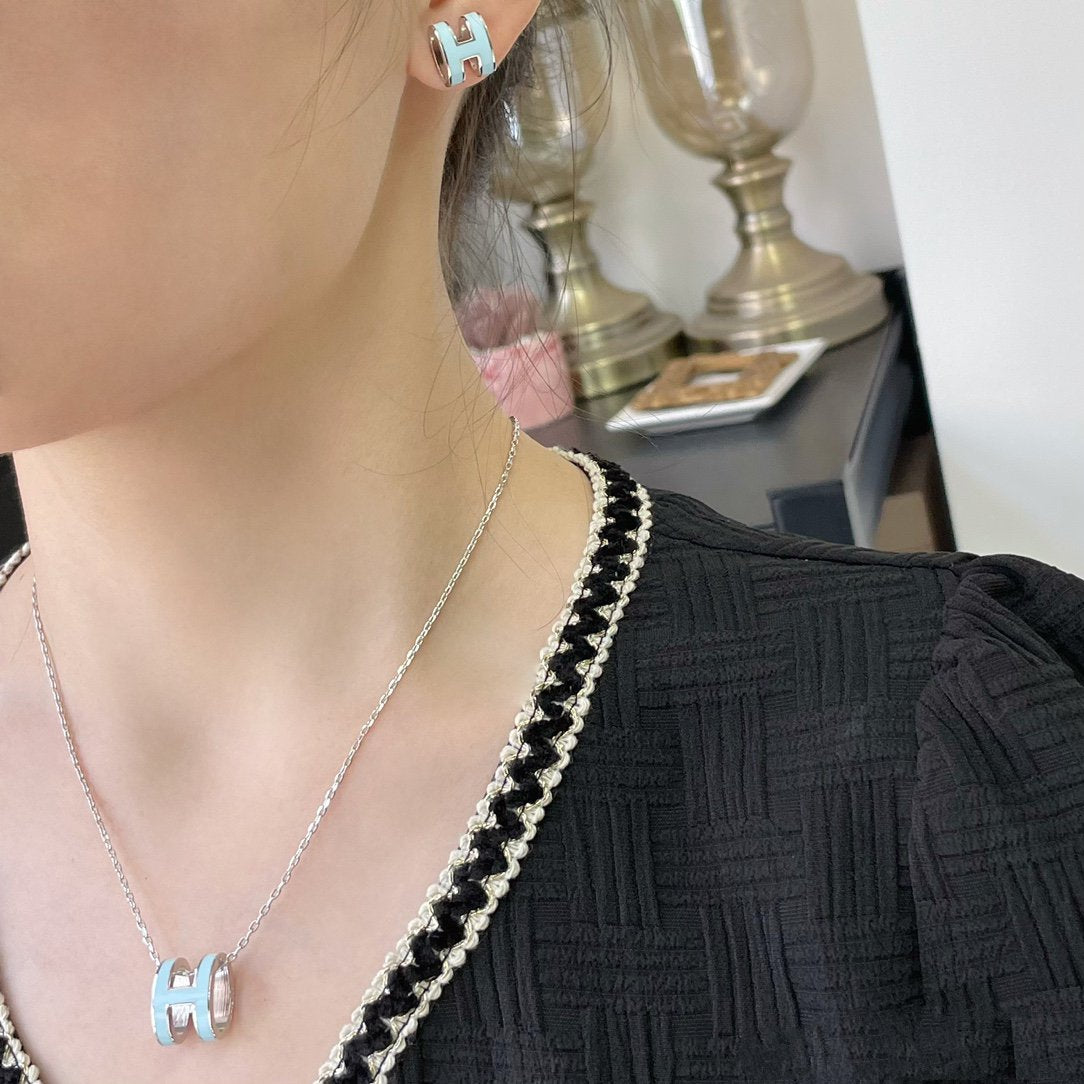 Pomuse POP H SKY BLUE NECKLACE