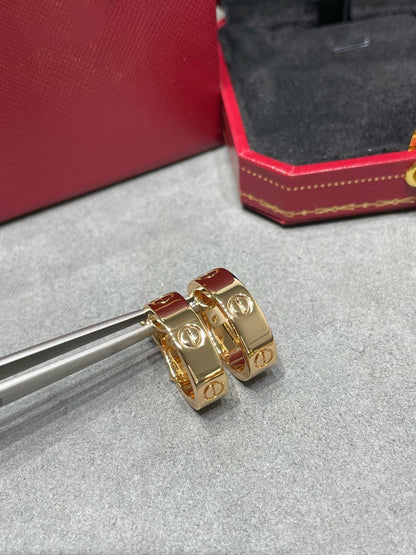 Pomuse LOVE 5.5MM EARRINGS