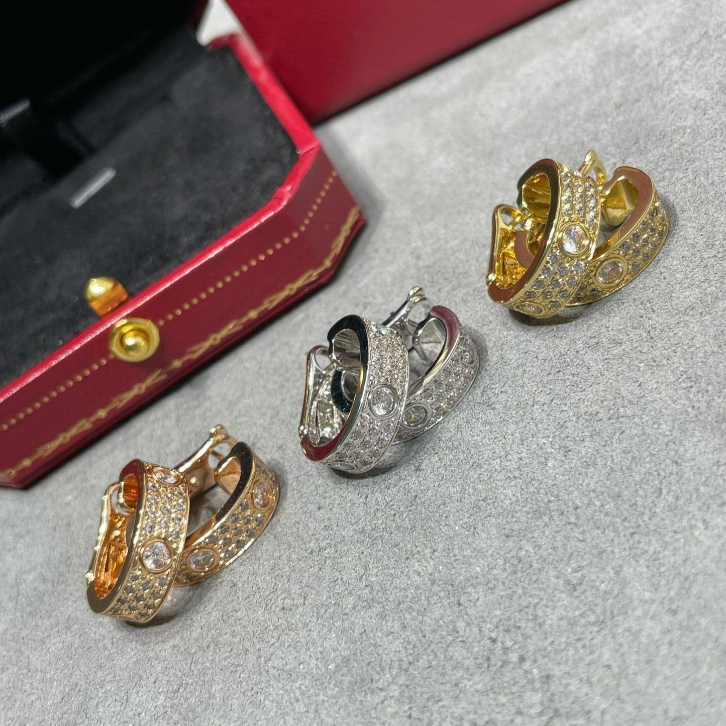 Pomuse LOVE 5.5MM DIAMOND PAVED EARRINGS