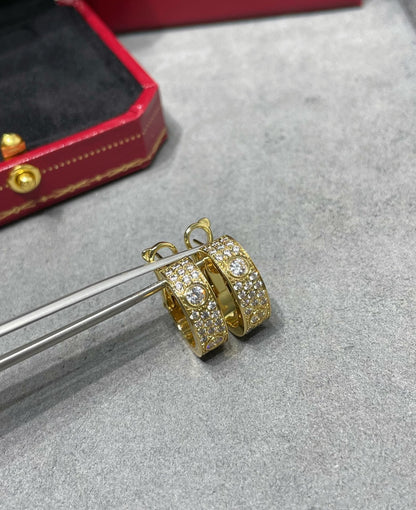 Pomuse LOVE 5.5MM DIAMOND PAVED EARRINGS