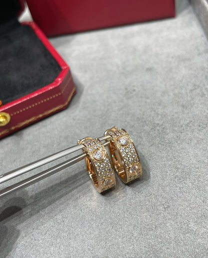 Pomuse LOVE 5.5MM DIAMOND PAVED EARRINGS