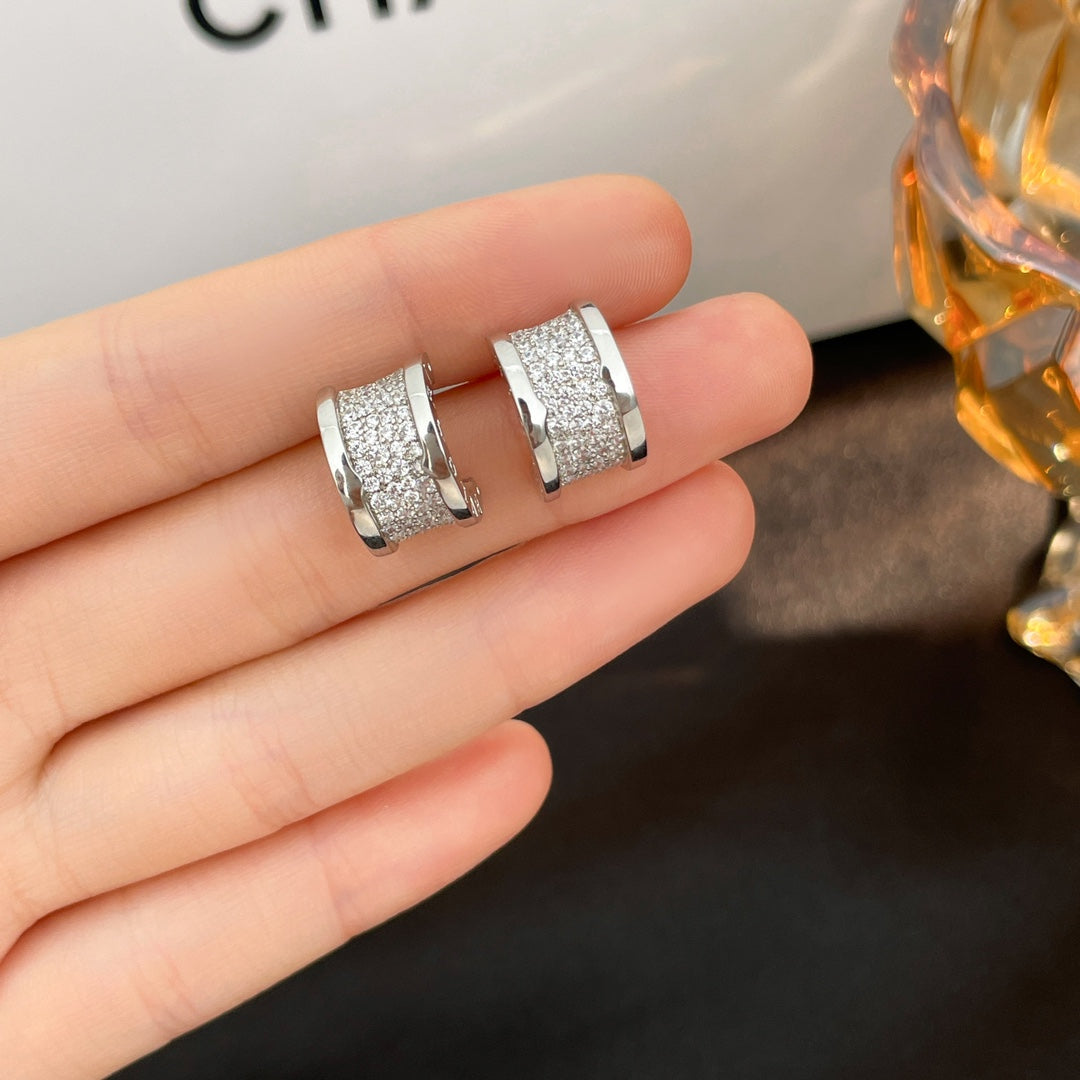 Pomuse ZERO 1 DIAMOND PAVED EARRINGS