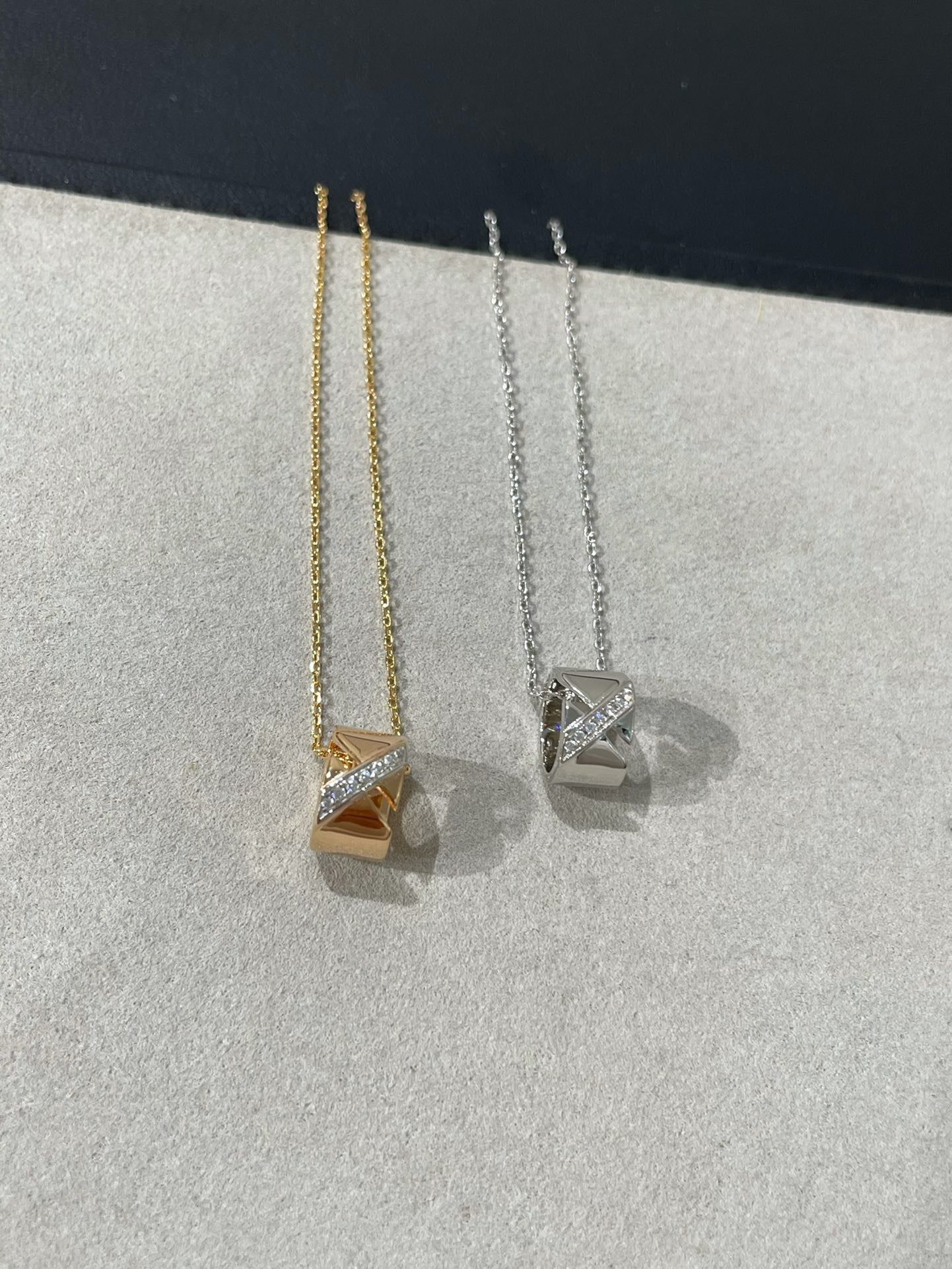 Pomuse LIENS EVIDENCE DIAMOND NECKLACE