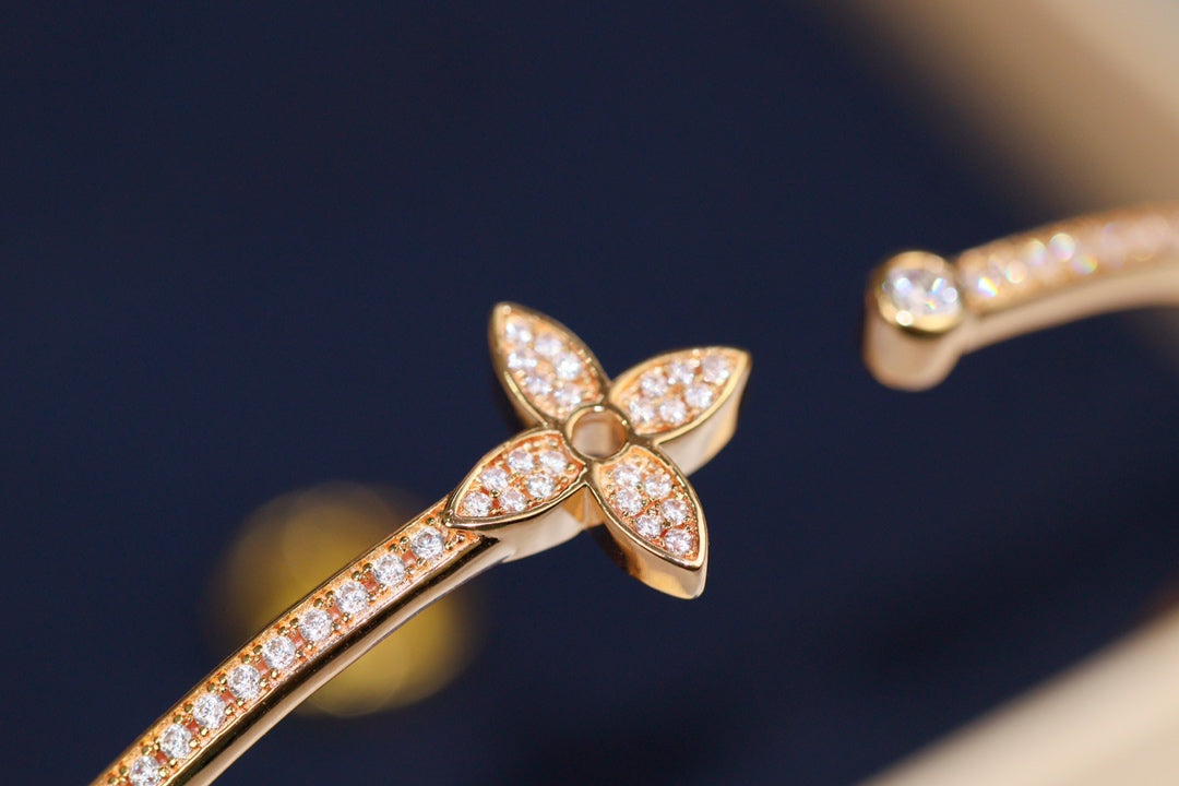Pomuse IDYLLE PINK GOLD OPEN BRACELET DIAMOND PAVED