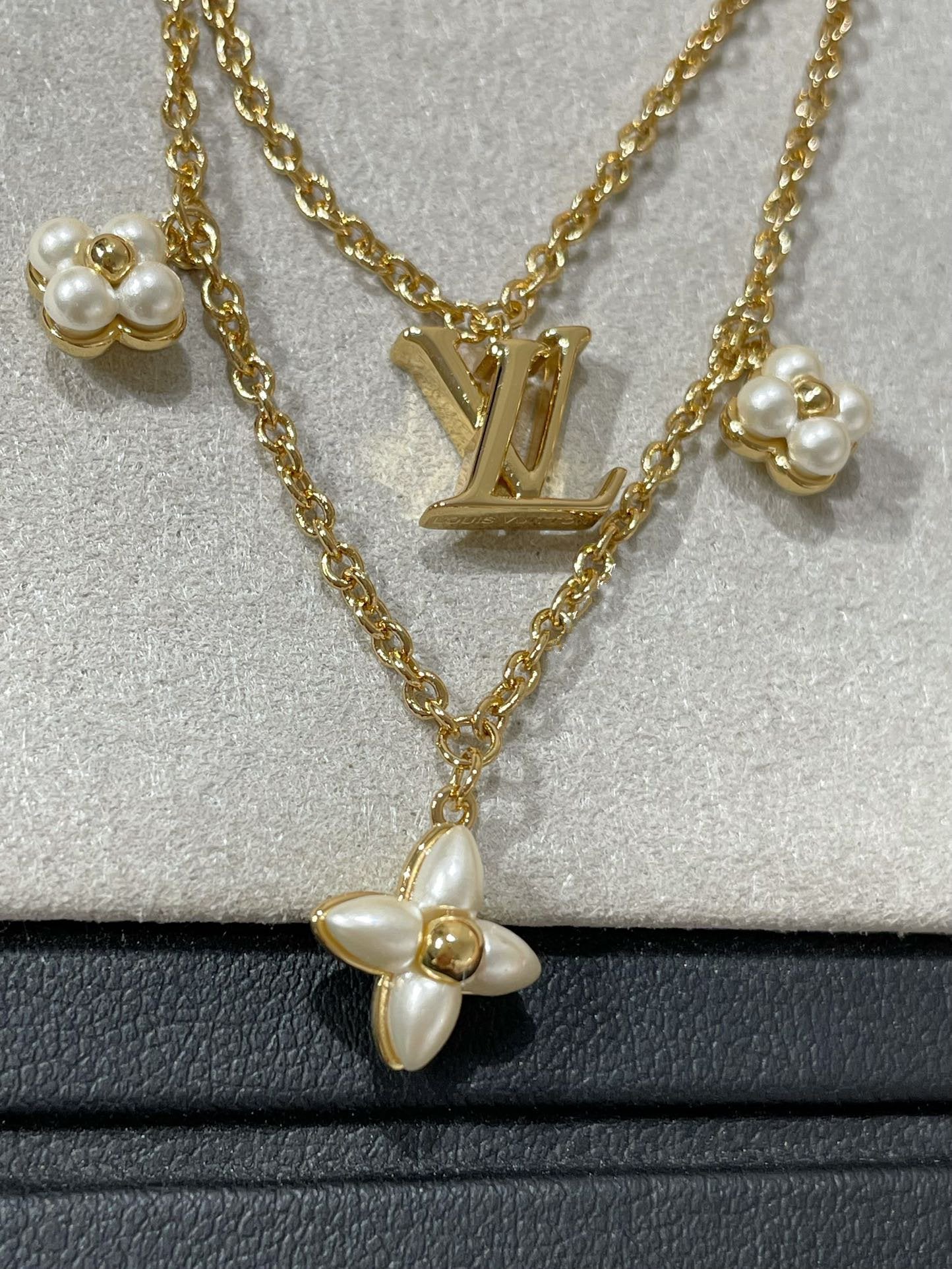 Pomuse FLOWERGRAM GOLD MOP DOUBLE ROW NECKLACE
