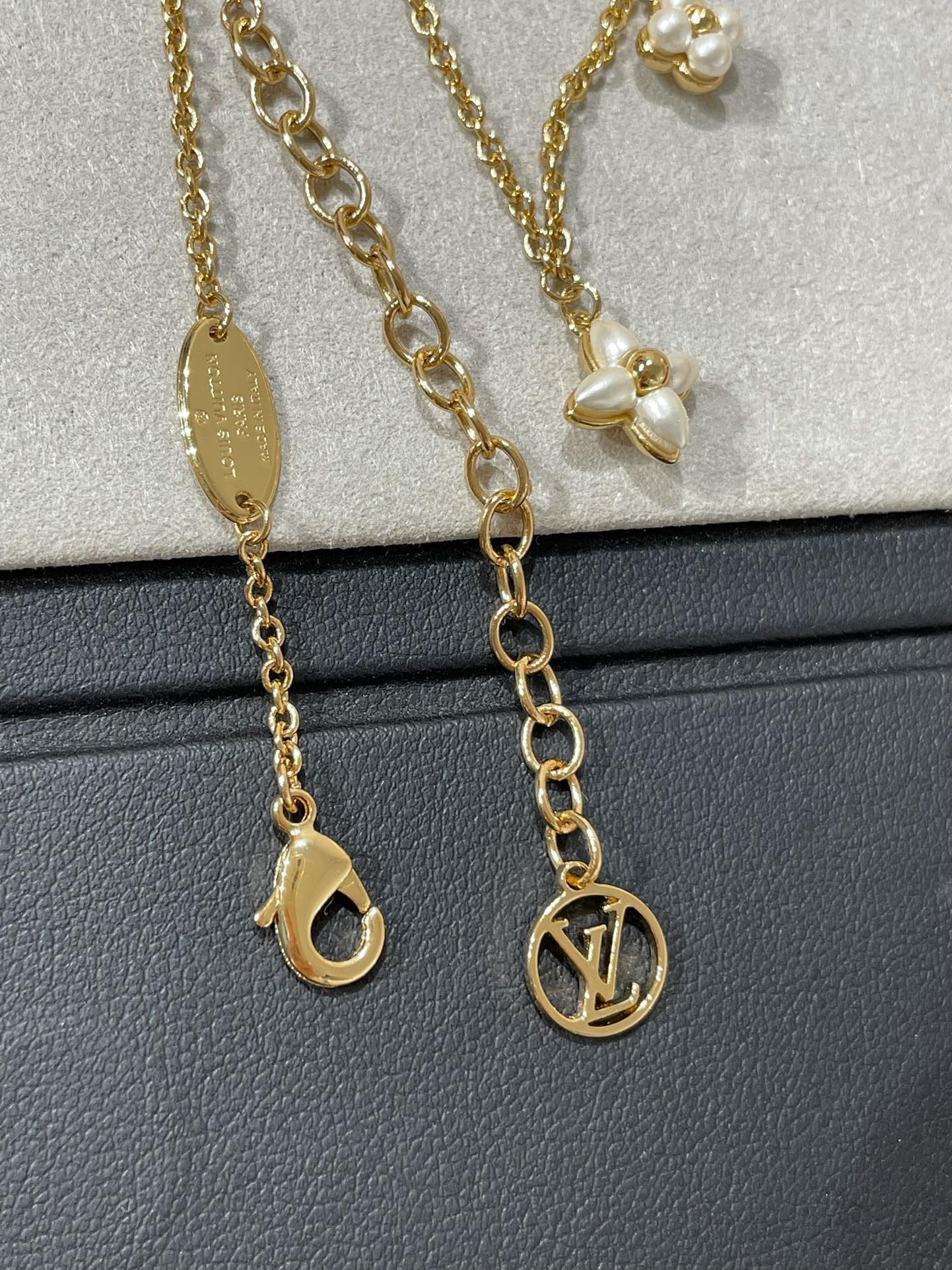 Pomuse FLOWERGRAM GOLD MOP DOUBLE ROW NECKLACE