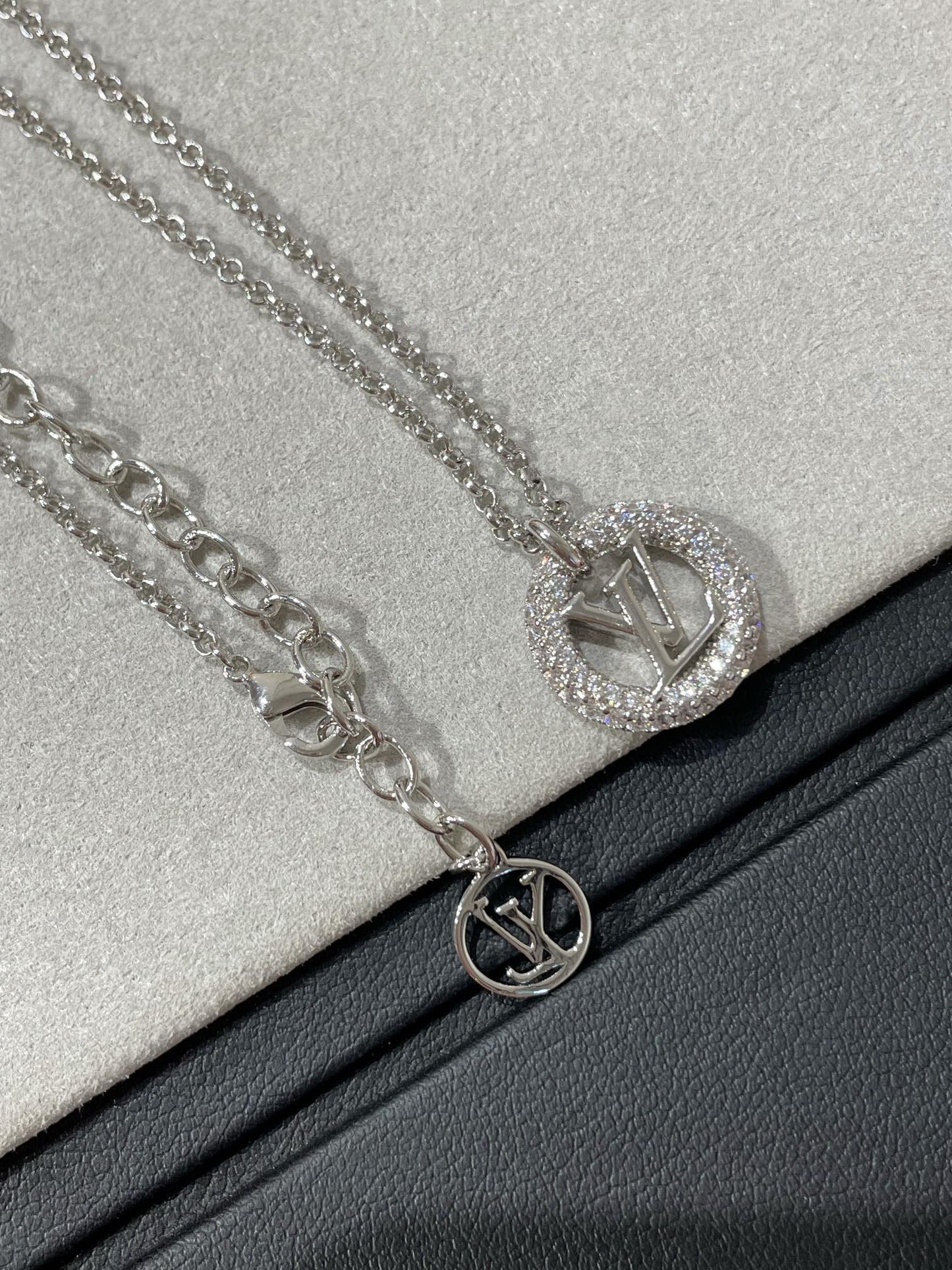 Pomuse BY NIGHT DIAMOND PAVED NECKLACE