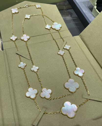 Pomuse CLOVER 16 MOTIF WHITE MOP GOLD NECKLACE