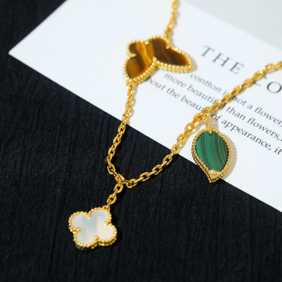 Pomuse LUCKY SPRING 5 MOTIF GOLD BRACELET