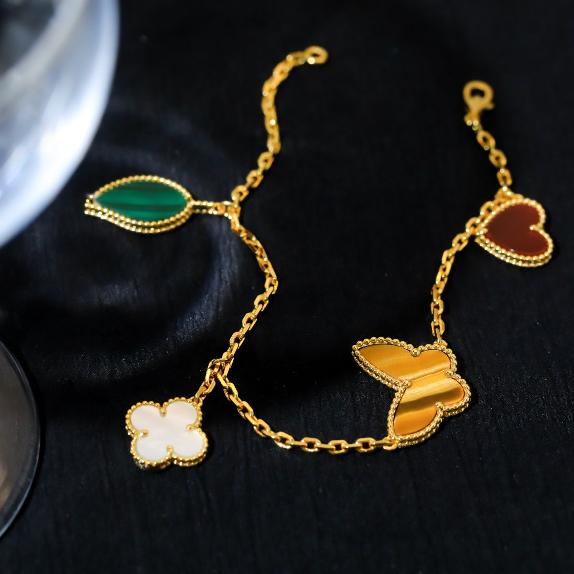 Pomuse LUCKY SPRING 5 MOTIF GOLD BRACELET