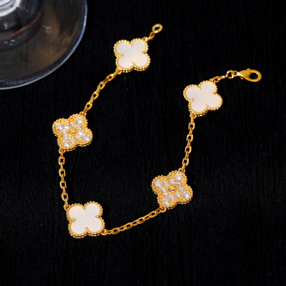 Pomuse CLOVER BRACELET 5 MOTIF WHITE MOP DIAMOND