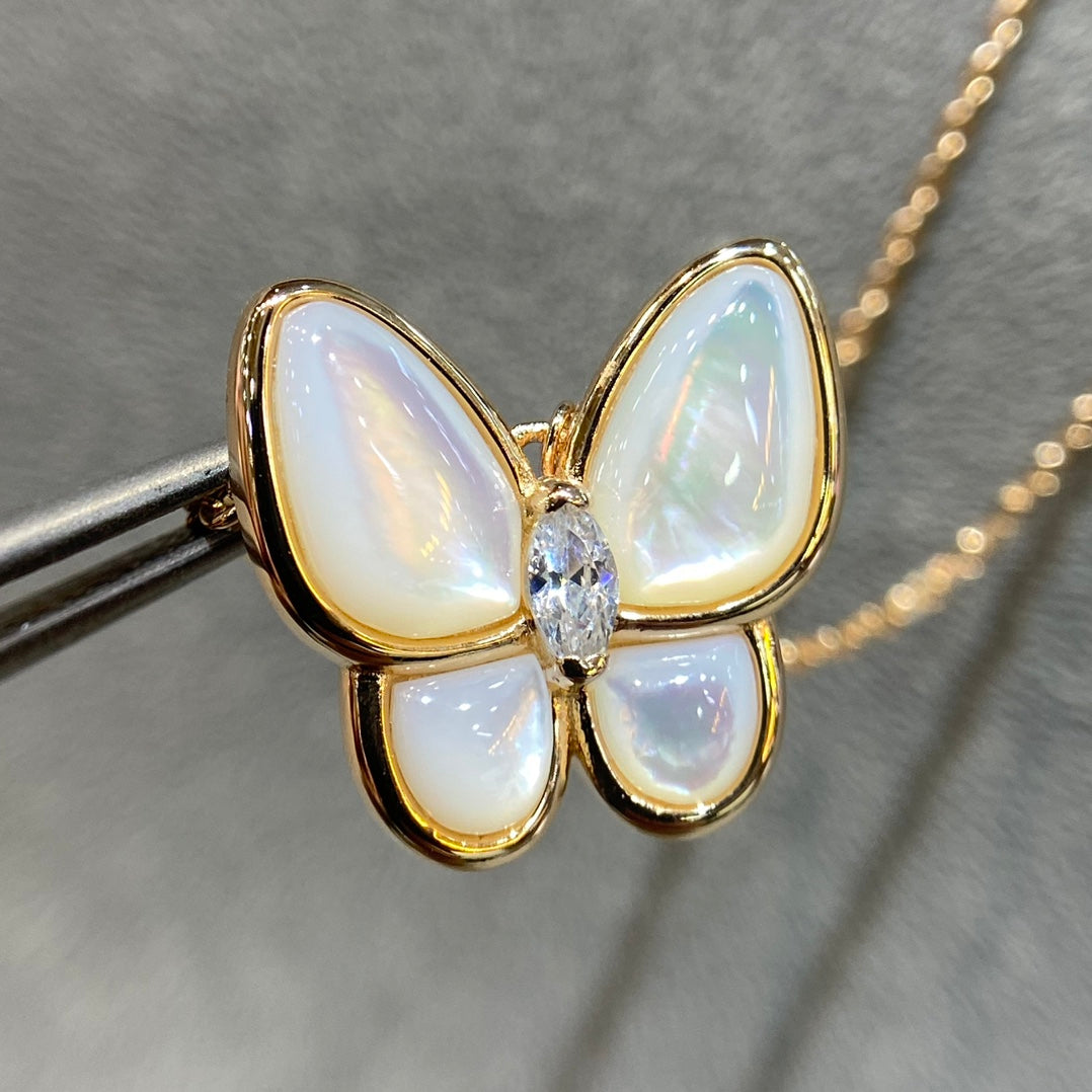 Pomuse BUTTERFLY MOP DIAMOND NECKLACE