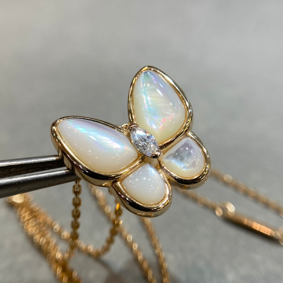 Pomuse BUTTERFLY MOP DIAMOND NECKLACE