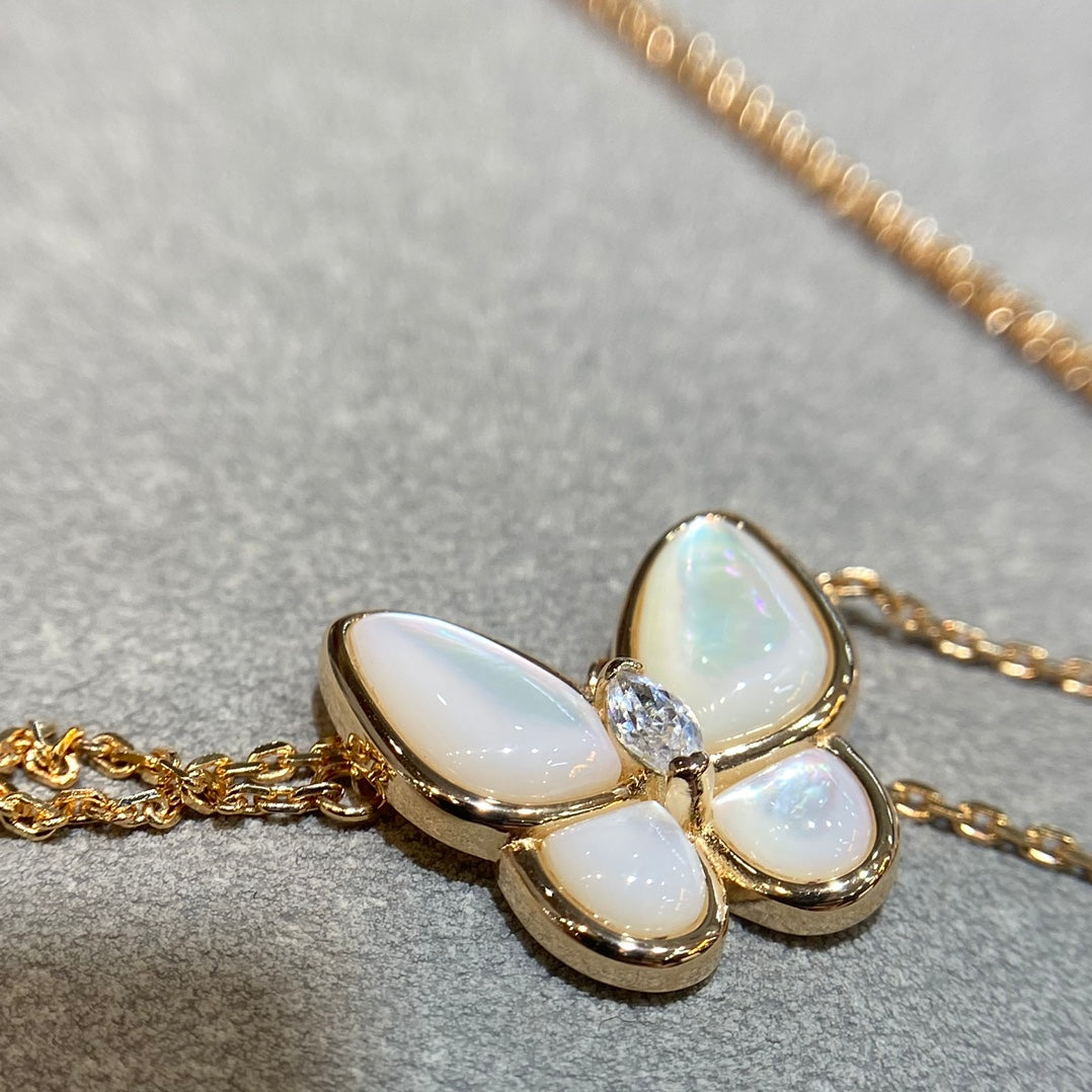 Pomuse BUTTERFLY MOP DIAMOND NECKLACE
