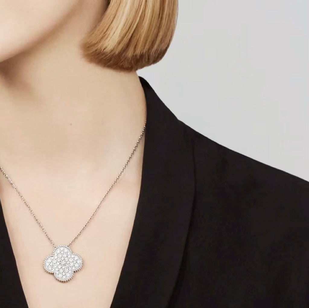 Pomuse CLOVER 25MM LARGE PENDANT DIAMOND PAVED SILVER NECKLACE
