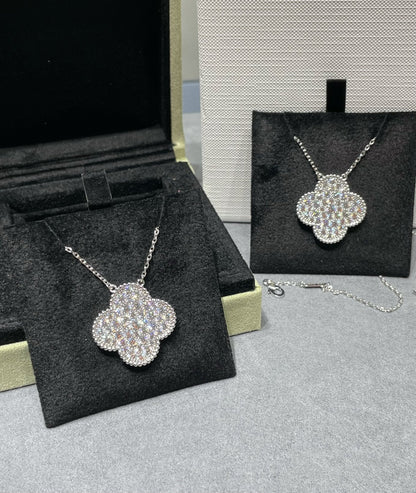 Pomuse CLOVER 25MM LARGE PENDANT DIAMOND PAVED SILVER NECKLACE