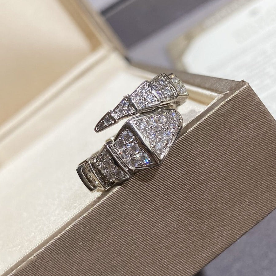 Pomuse SERPENTI LARGE RING SILVER DIAMOND PAVED