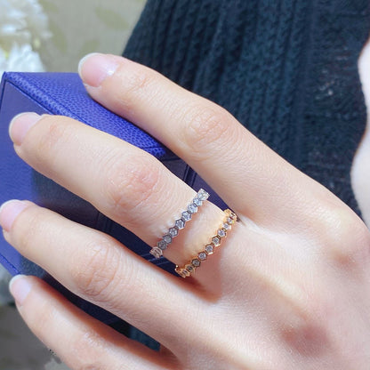 Pomuse BEE LOVE DIAMOND PAVED SMALL RING