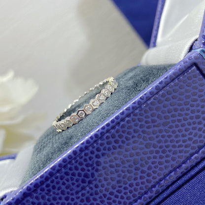 Pomuse BEE LOVE DIAMOND PAVED SMALL RING