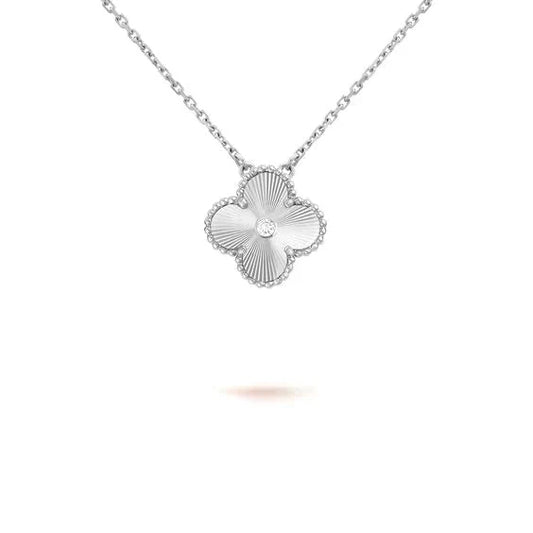 Pomuse CLOVER  15MM DIAMOND LASER NECKLACE SILVER