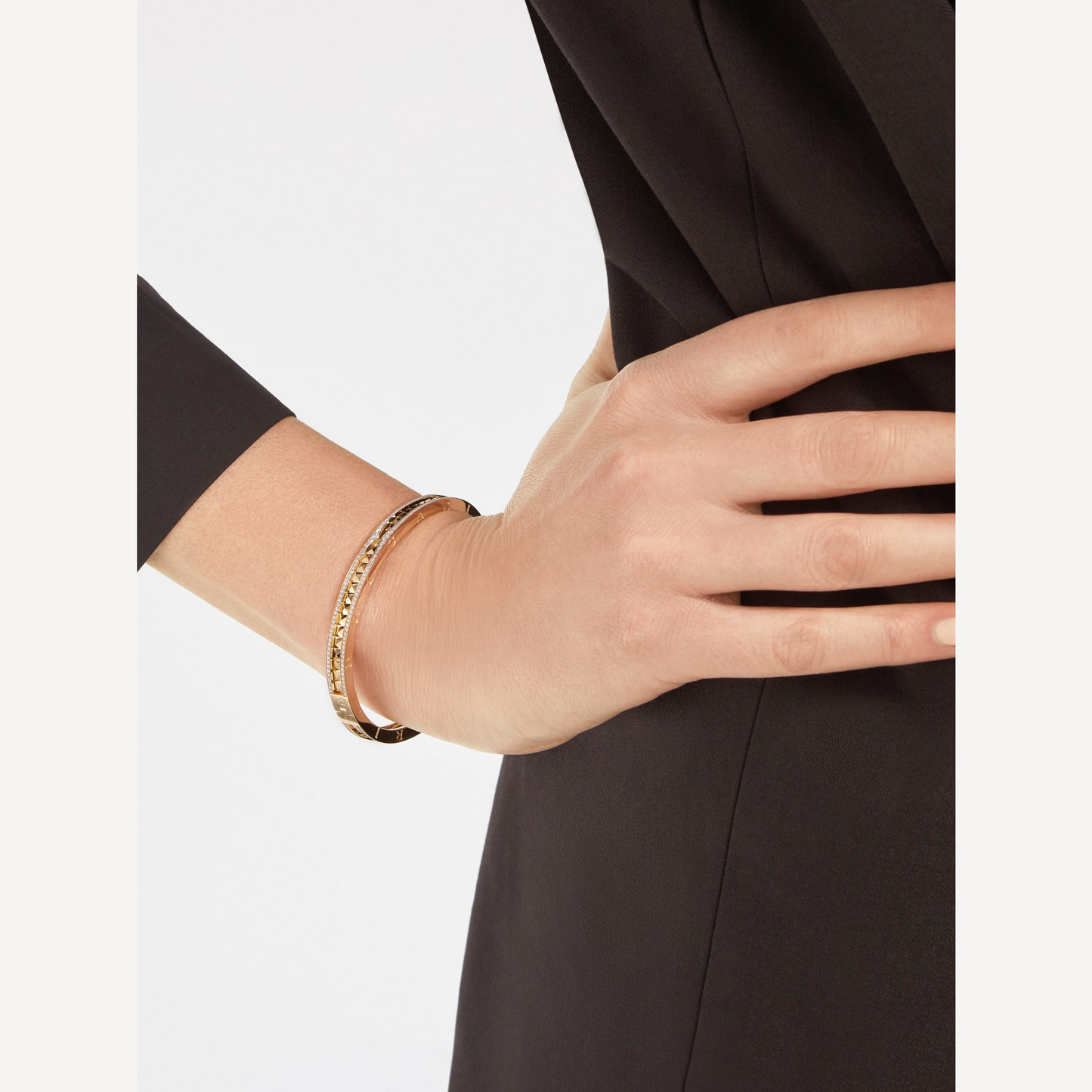 Pomuse ZERO 1 SPIRAL AND PAVED DIAMOND GOLD BRACELET