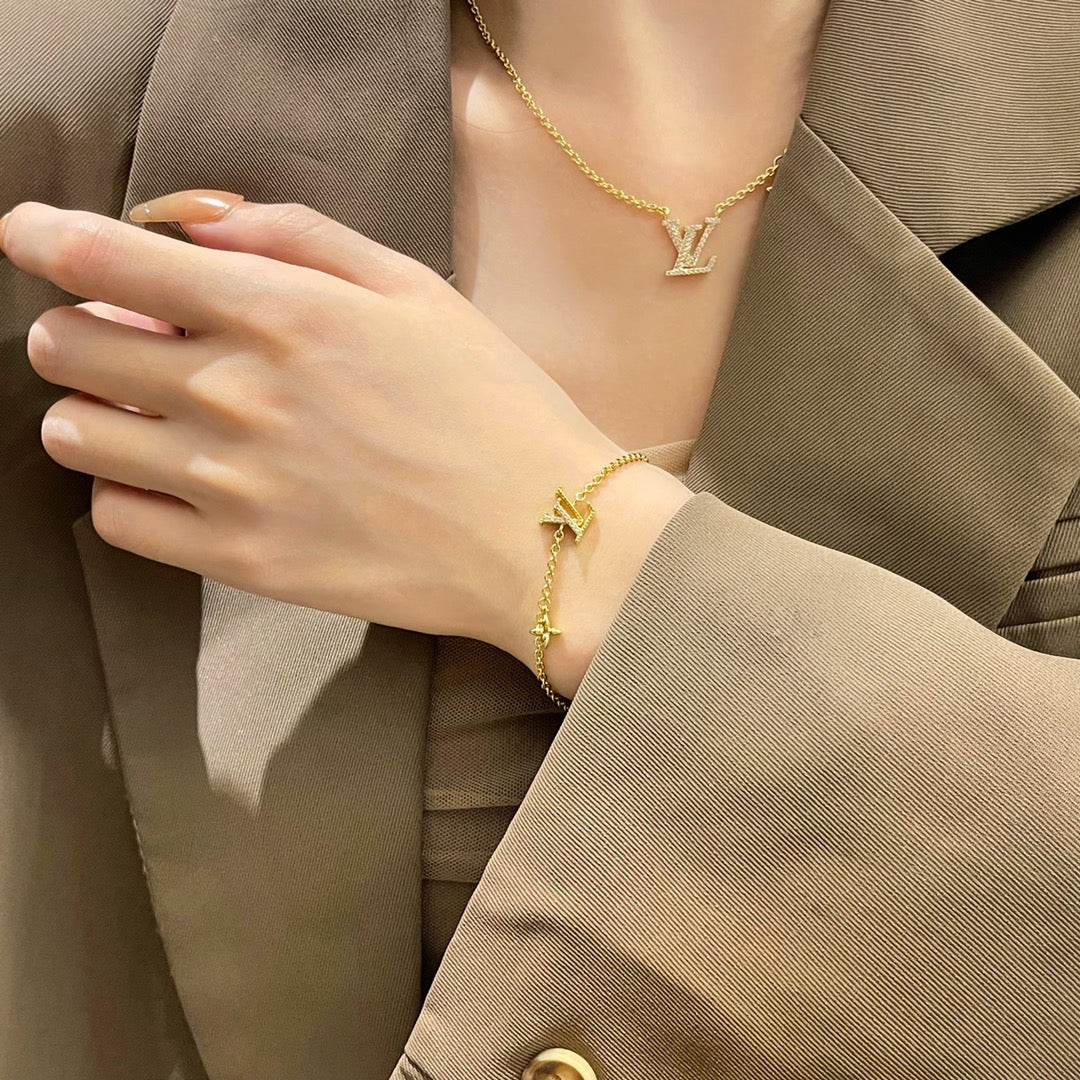 Pomuse LOGO STAR MOTIF GOLD BRACELET