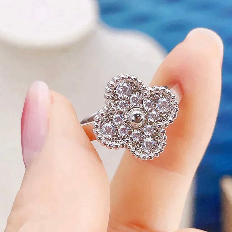 Pomuse CLOVER DIAMOND RING