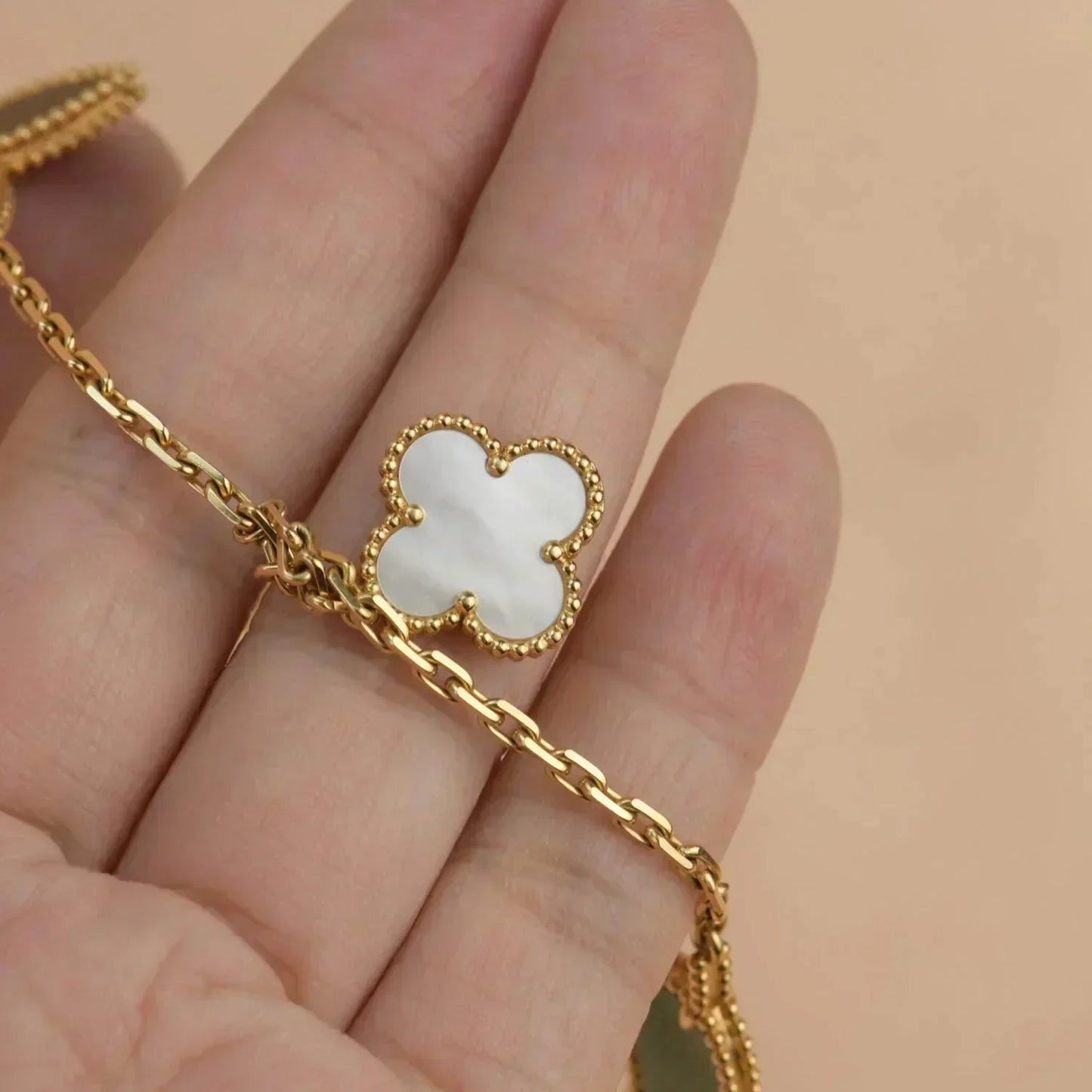 Pomuse LUCKY SPRING 5 MOTIF GOLD BRACELET