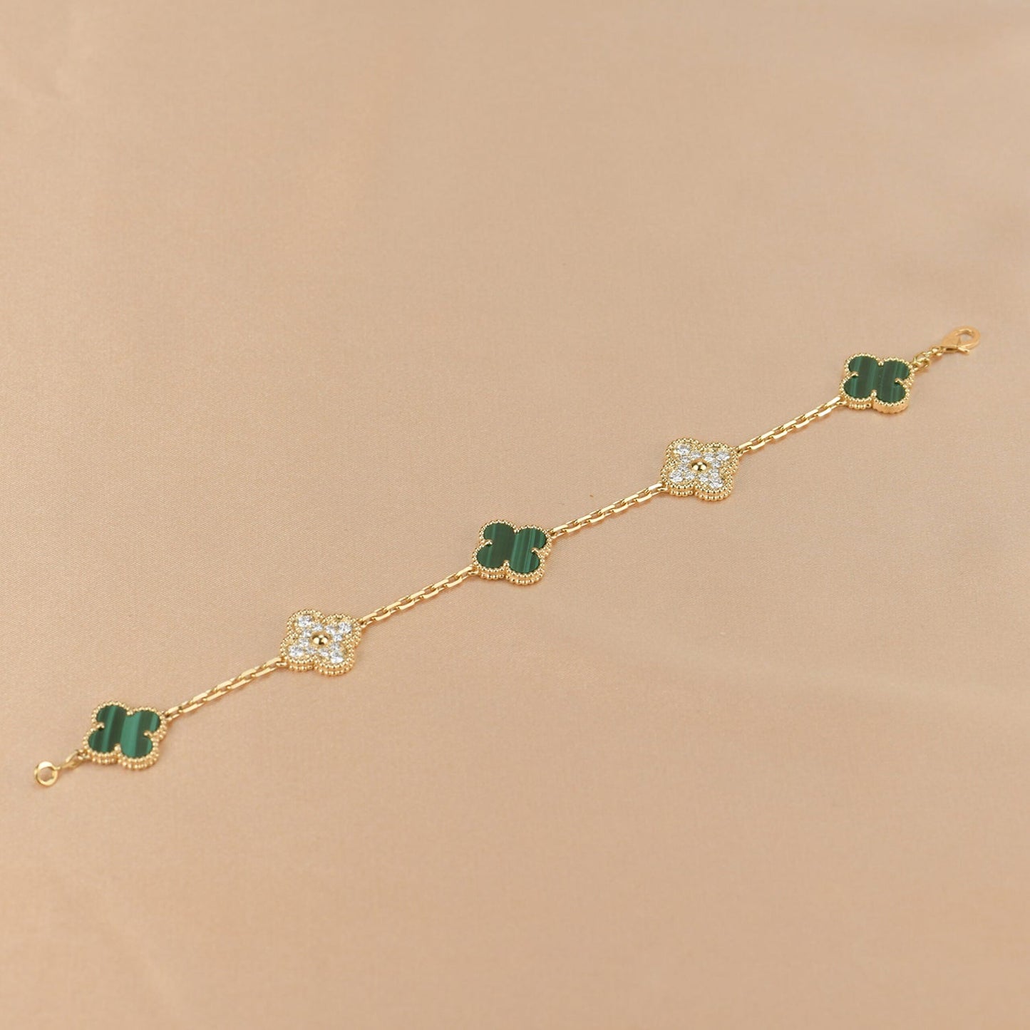 Pomuse CLOVER  5 MOTIF MALACHITE DIAMOND BRACELET