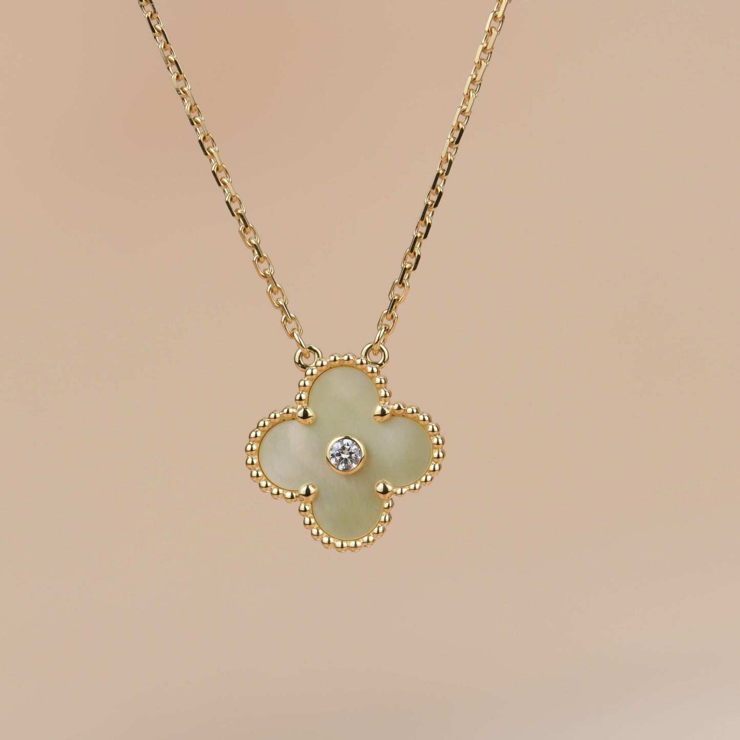 Pomuse CLOVER 15MM DIAMOND GOLD MOTHER OF PEARL NECKLACE