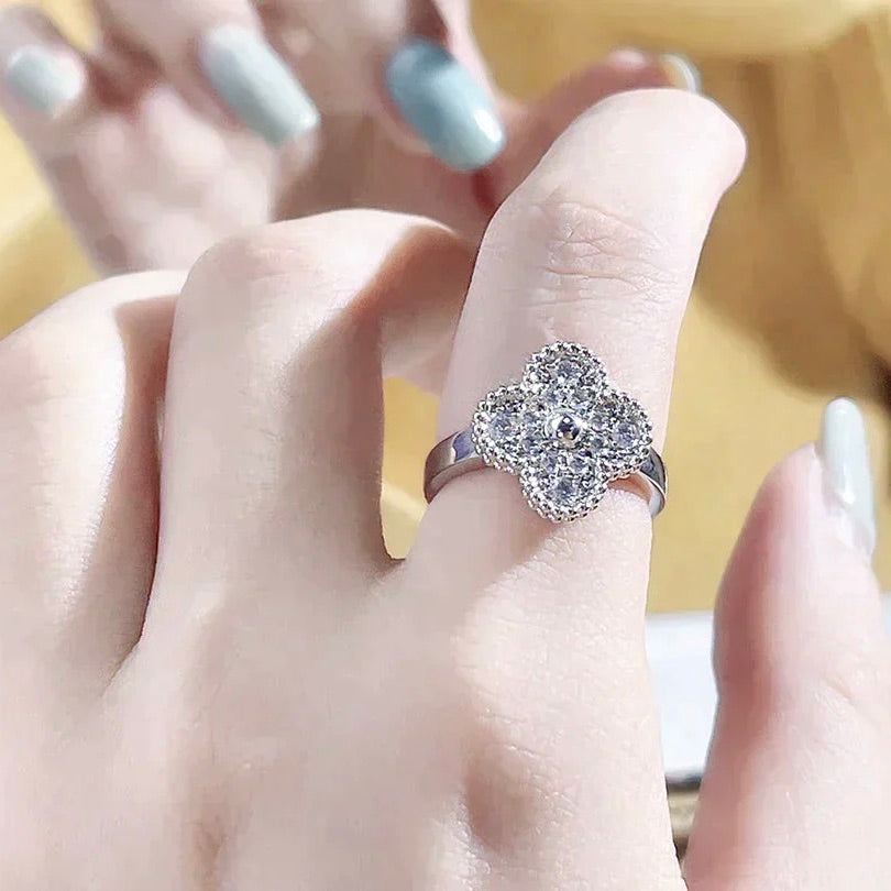 Pomuse CLOVER DIAMOND RING