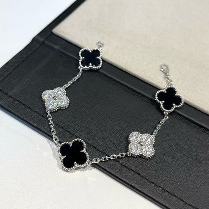 Pomuse CLOVER 5 MOTIF ONYXS DIAMOND BRACELET SILVER