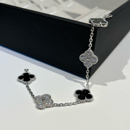 Pomuse CLOVER 5 MOTIF ONYXS DIAMOND BRACELET SILVER