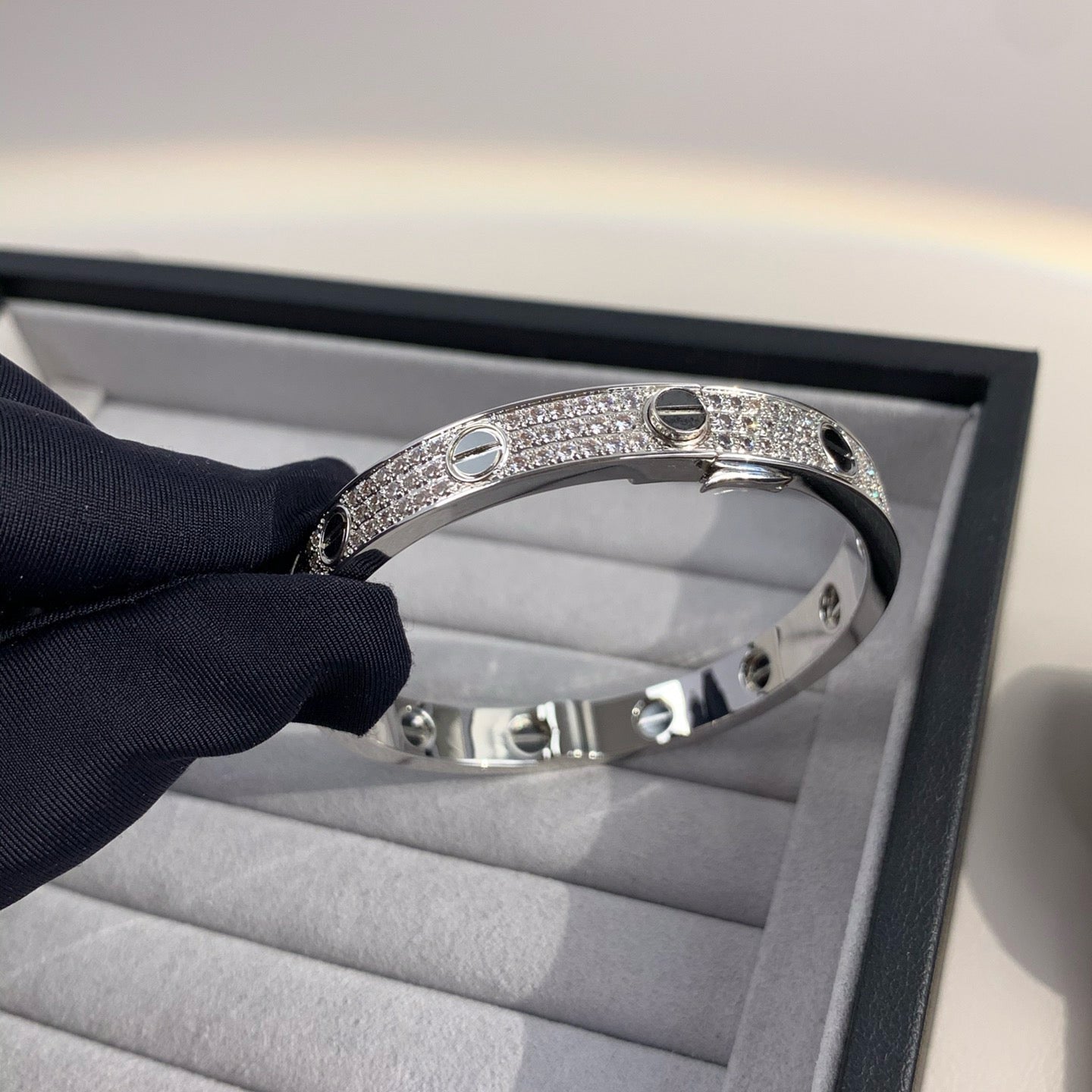 Pomuse LOVE BRACELET 6.1MM DIAMOND-PAVED CERAMIC