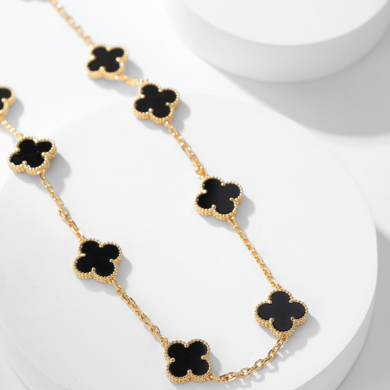 Pomuse CLOVER 10 MOTIFS ONYX NECKLACE