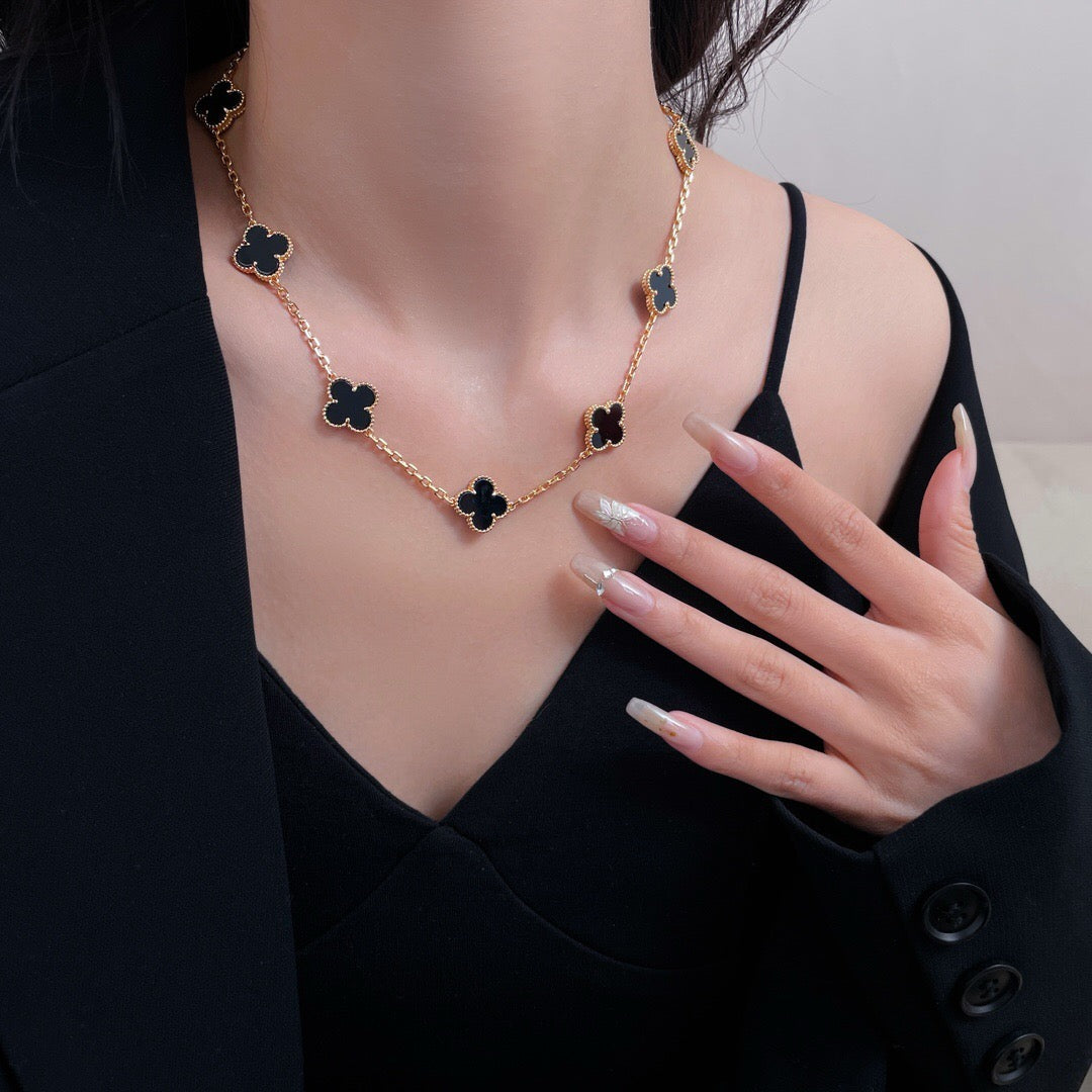Pomuse CLOVER 10 MOTIFS ONYX NECKLACE