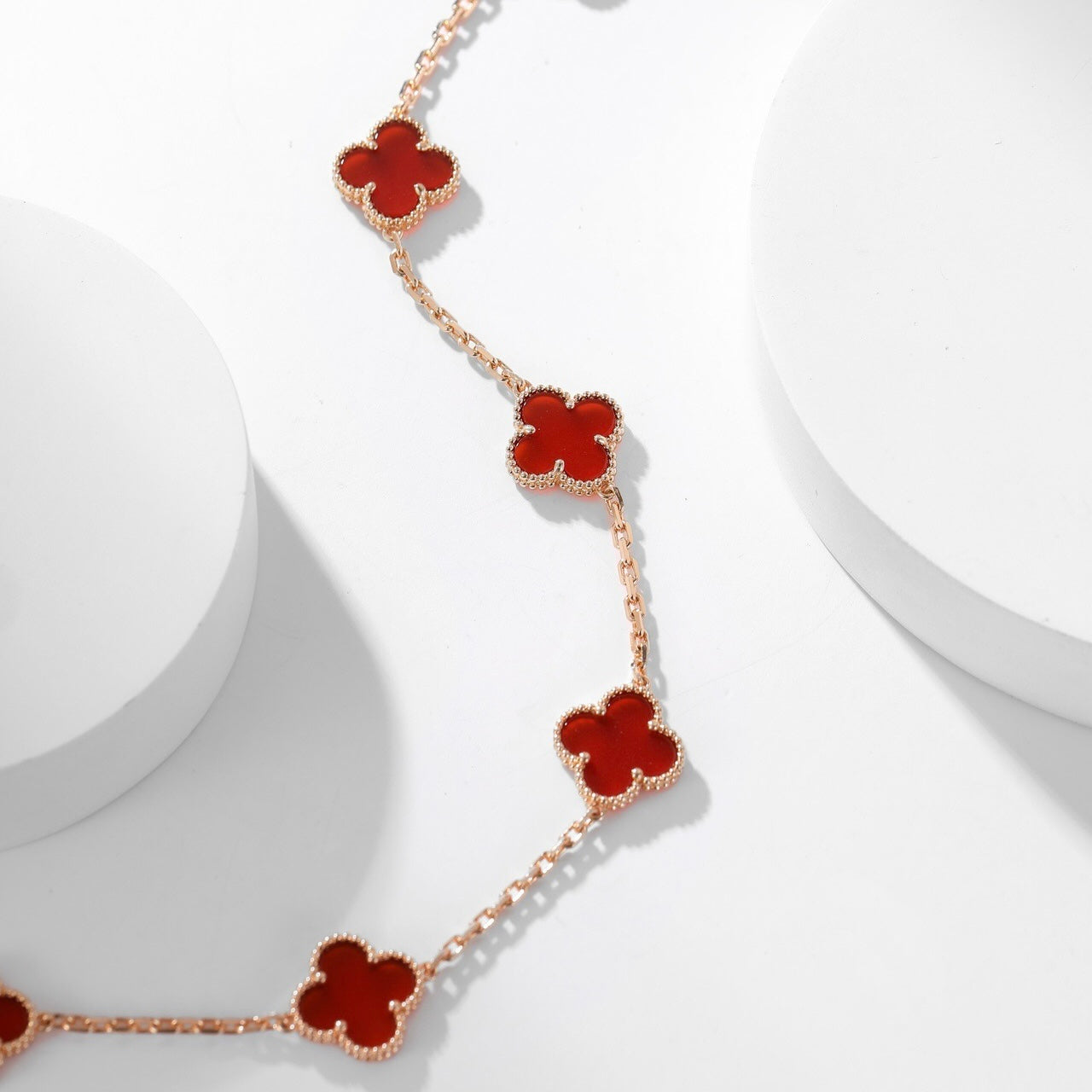 Pomuse CLOVER 10 MOTIFS CARNELIAN NECKLACE