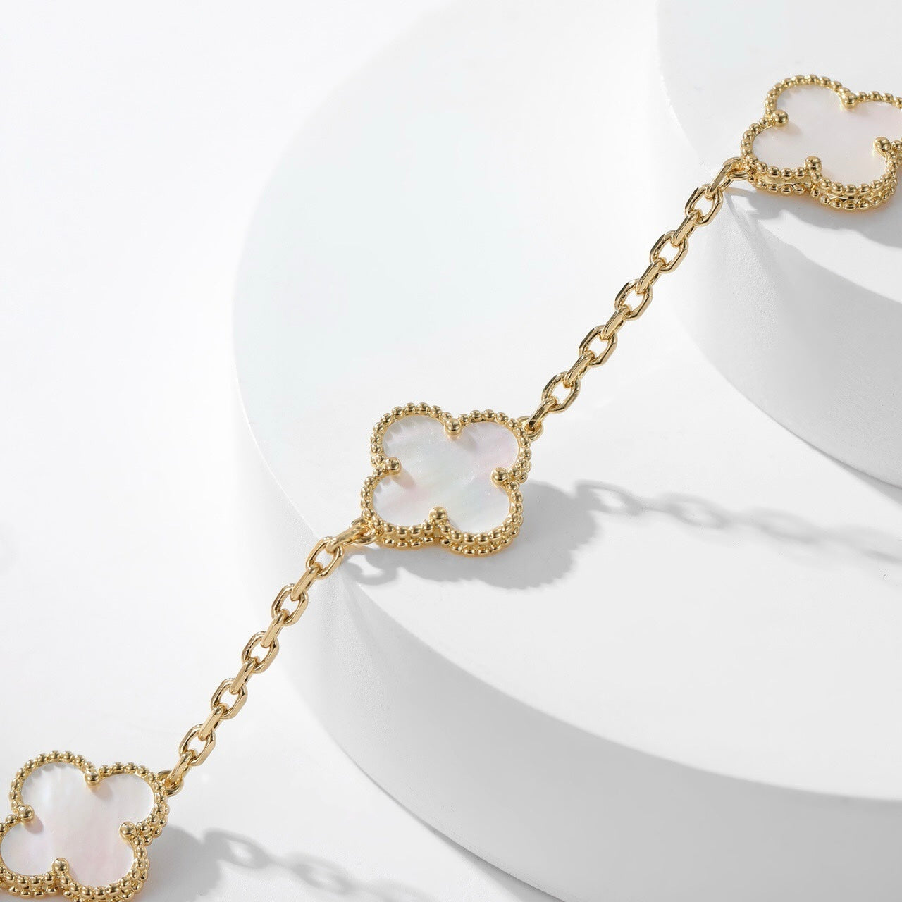Pomuse CLOVER 10 MOTIFS WHITE MOTHER OF PEARL NECKLACE