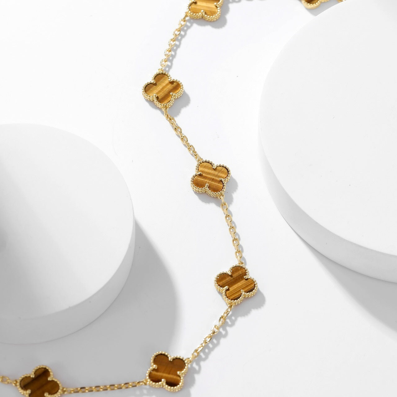 Pomuse CLOVER 10 MOTIFS TIGER EYE NECKLACE