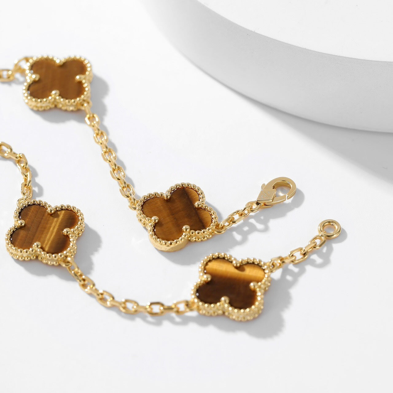 Pomuse CLOVER 10 MOTIFS TIGER EYE NECKLACE