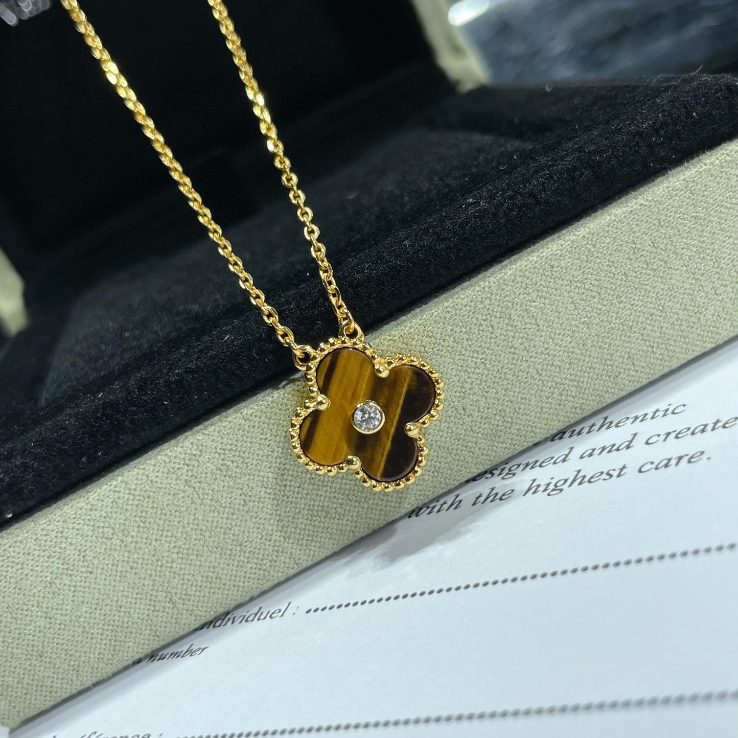 Pomuse CLOVER 15MM DIAMOND AND YELLOW TIGER'S EYE AGATE NECKLACE