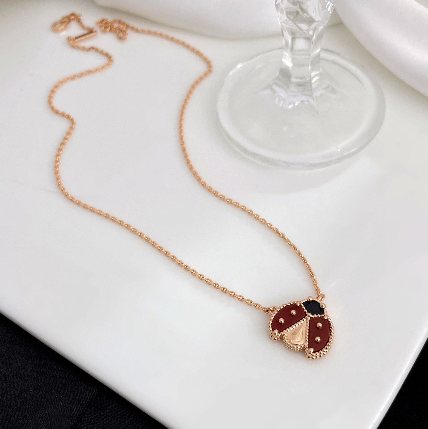 Pomuse LUCKY  CARNELIANS LADYBUG NECKLACE