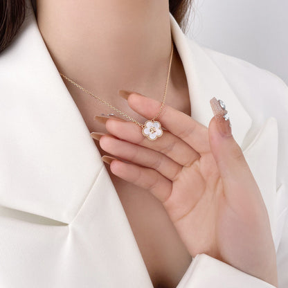 Pomuse LUCKY  WHITE MOP  PLUM BLOSSOM NECKLACE